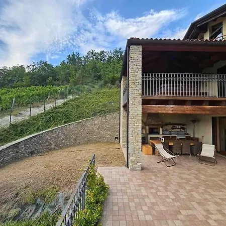 Lilly's And Vineyard - Prestigious Property * Serravalle delle Langhe