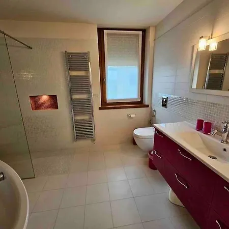 Вилла Lilly's And Vineyard - Prestigious Property Serravalle delle Langhe