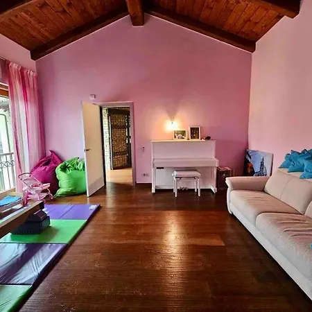 Lilly's And Vineyard - Prestigious Property Вилла Serravalle delle Langhe
